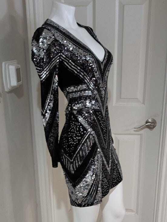 Express Black and Silver Sequin V-Neck Long Sleeve Dress Retro Women's Small