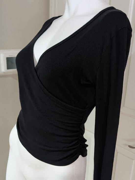 Avia Black Surplice Long-Sleeve Athletic Wrap Top Women's Medium (8-10) US