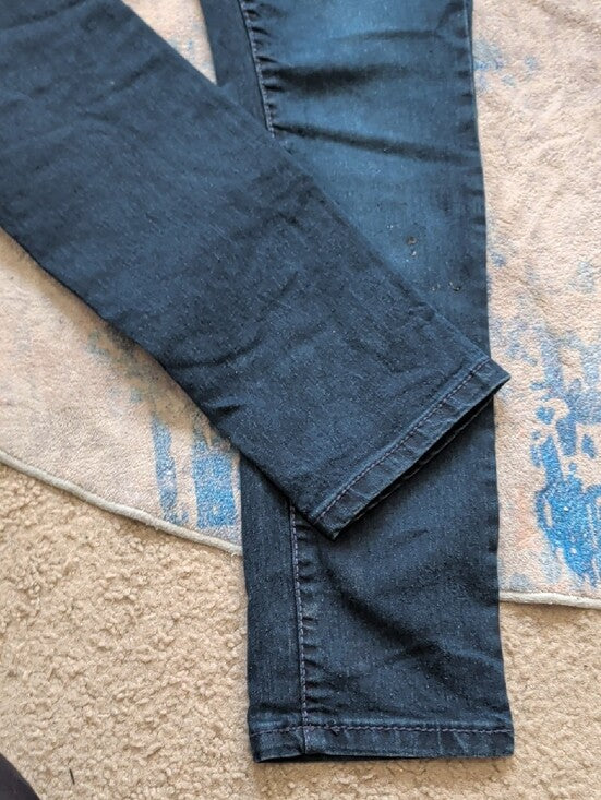 True Religion Kids Relaxed Slim Dark Blue Distressed Denim Jeans Boy's 10 US