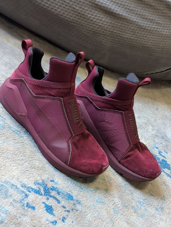 Puma Slip-On High-Top Sneakers in Burgundy Women's 7 US/ 4.5 UK Unisex