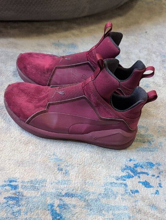 Puma Slip-On High-Top Sneakers in Burgundy Women's 7 US/ 4.5 UK Unisex