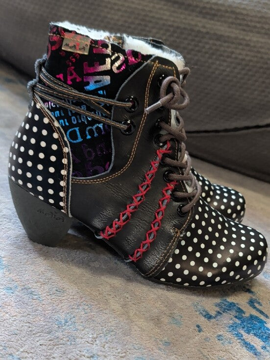 TMA Maia Black Polka Dot Lace-Up Heeled Sherpa Lined Ankle Boots Women's 7.5 US