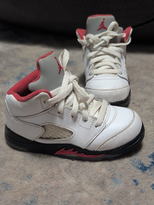 Air Jordan 5 Retro Kids White and Red Low-Top Basketball Sneakers Boys 8C US