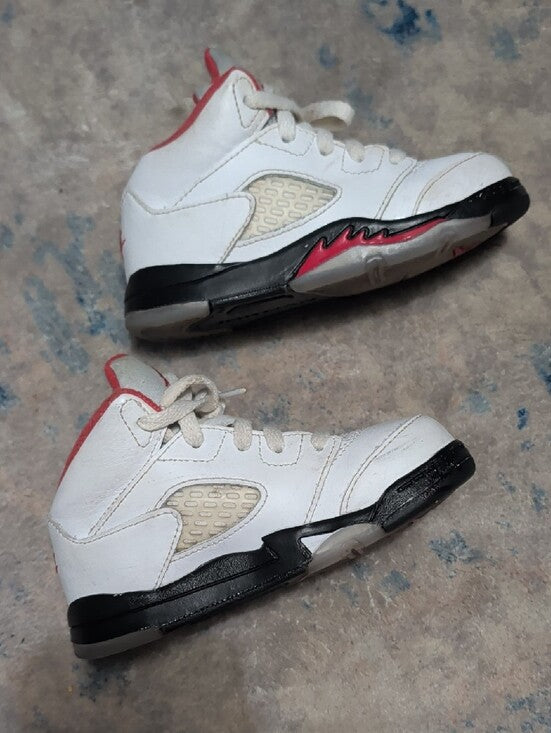 Air Jordan 5 Retro Kids White and Red Low-Top Basketball Sneakers Boys 8C US