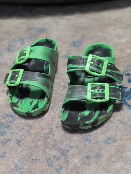 Kids Green Camouflage Double-Buckle Slide Sandals Boy's 30/ 11.5C US