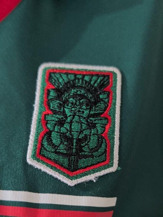 Umbro Mexico Green And Red Soccer Jersey Women's Large Like New