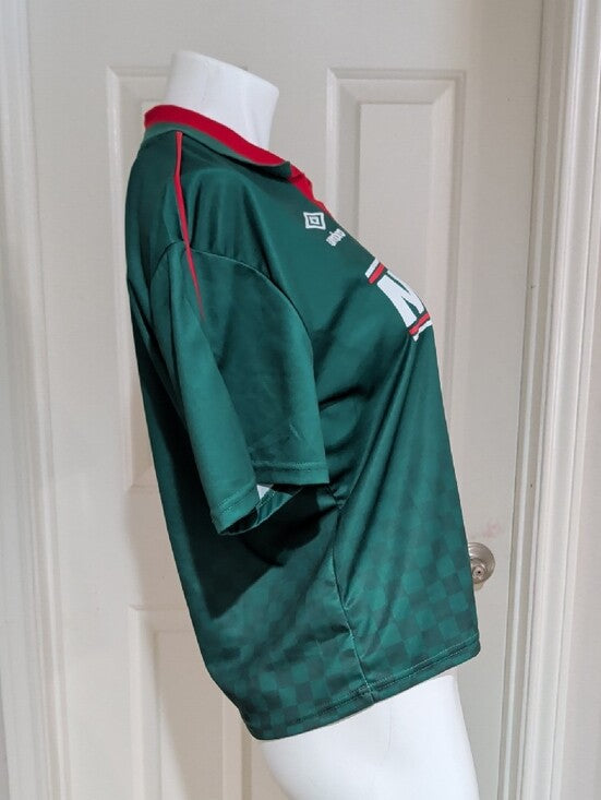 Umbro Mexico Green And Red Soccer Jersey Women's Large Like New