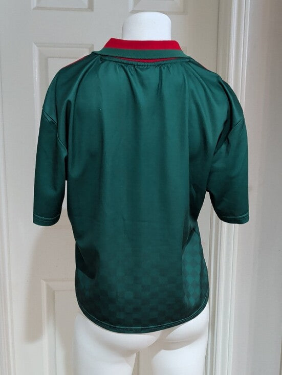 Umbro Mexico Green And Red Soccer Jersey Women's Large Like New