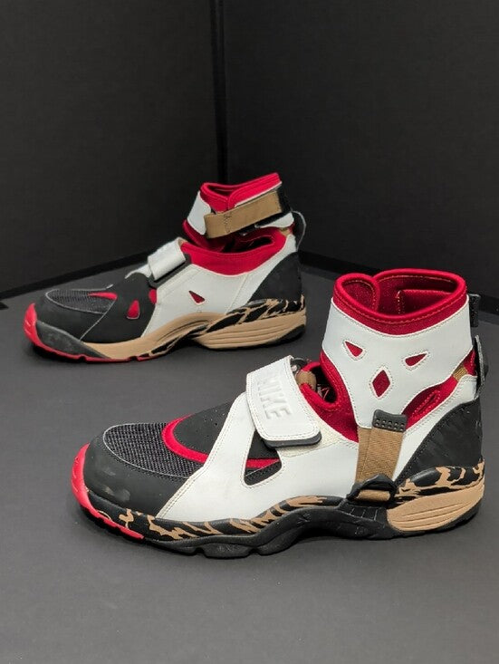 2010 Nike Air Carnivore LE in the Varsity Red / White / Black colorway Men's 12 US