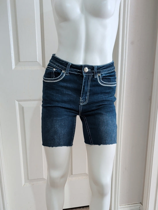 Venue Victoria Dark Wash Denim Bermuda Shorts - Women's 5 US