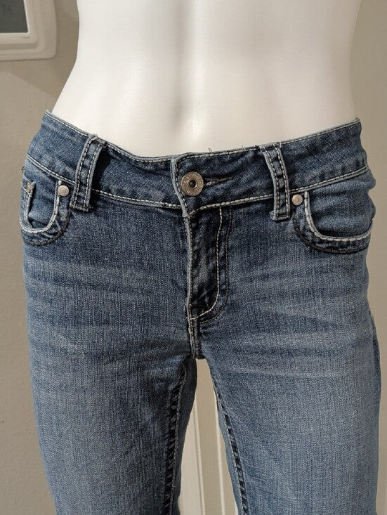 Stetson Wide-Leg Flare Jeans in Medium Blue Wash Women's 6 US