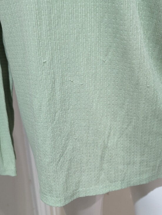 G.H. Bass & Co Relaxed Light Sage Long Sleeve Henley Top Women's XL