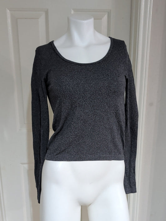 No Boundaries Charcoal Gray Scoop Neck Long Sleeve Top Women's Large