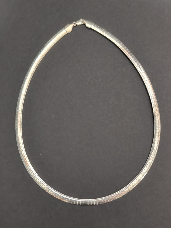 Vintage Silver Herringbone Necklace 17"
