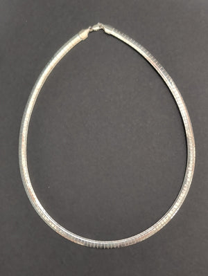 Vintage Silver Herringbone Necklace 17"