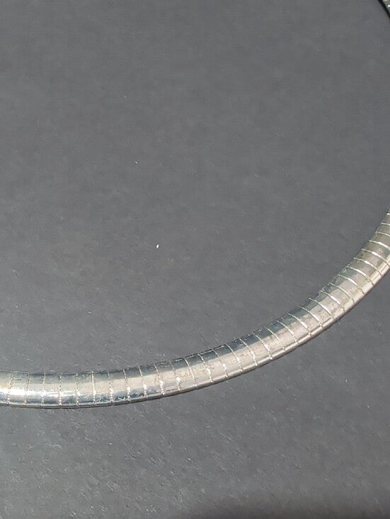 Vintage Silver Herringbone Necklace 17"