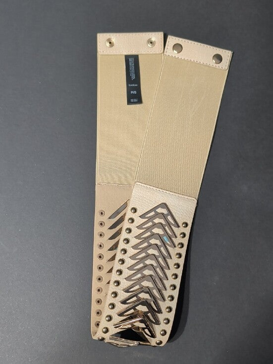 Retro bebe Wide beige studded waist belt with metallic chevron detail 29" y2k