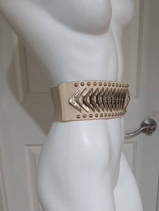 Retro bebe Wide beige studded waist belt with metallic chevron detail 29" y2k