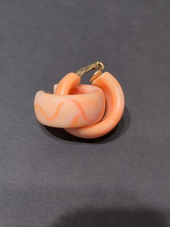 Retro Peach Swirl 1" Hoop Clip-On Earrings - Women's Costune Jewelry