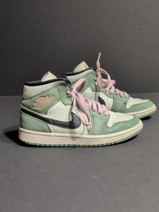 Air Jordan 1 Mid SE "Dutch Green" Sneaker Style Code CZ0774-300 Women's 6.5 US
