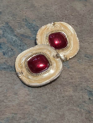 VTG Gold-Tone Clip-On Earrings with Red Gem Center Retro Costume Jewelry 1.5"