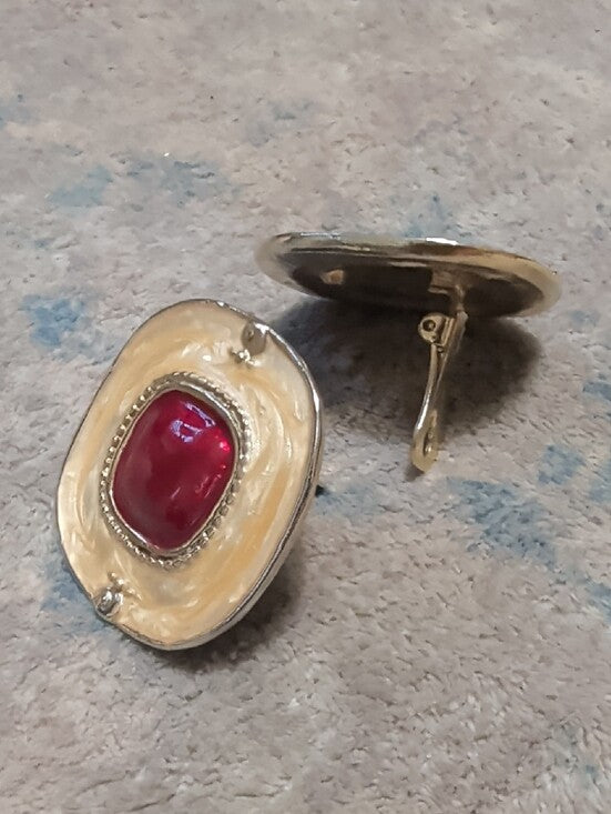 VTG Gold-Tone Clip-On Earrings with Red Gem Center Retro Costume Jewelry 1.5"