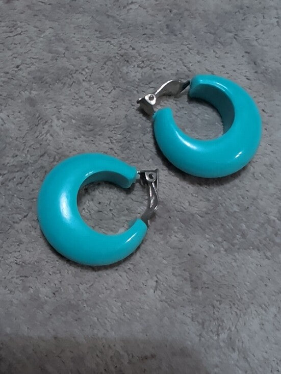 Retro Bright Turquoise 1" Hoop Earrings - Women's VTG Costume Jewelry