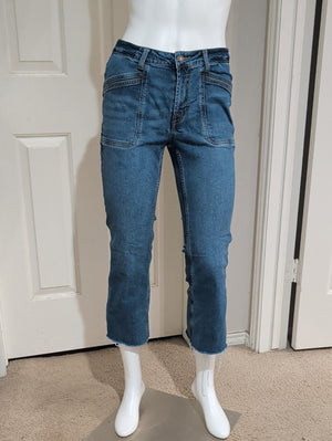 Frye Straight Mid-Rise Cropped Jeans in Washed Blue Women's 26 US
