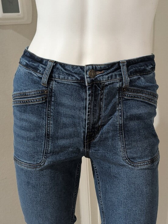 Frye Straight Mid-Rise Cropped Jeans in Washed Blue Women's 26 US