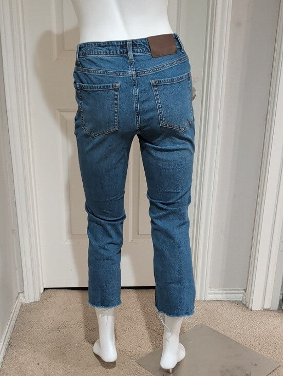 Frye Straight Mid-Rise Cropped Jeans in Washed Blue Women's 26 US
