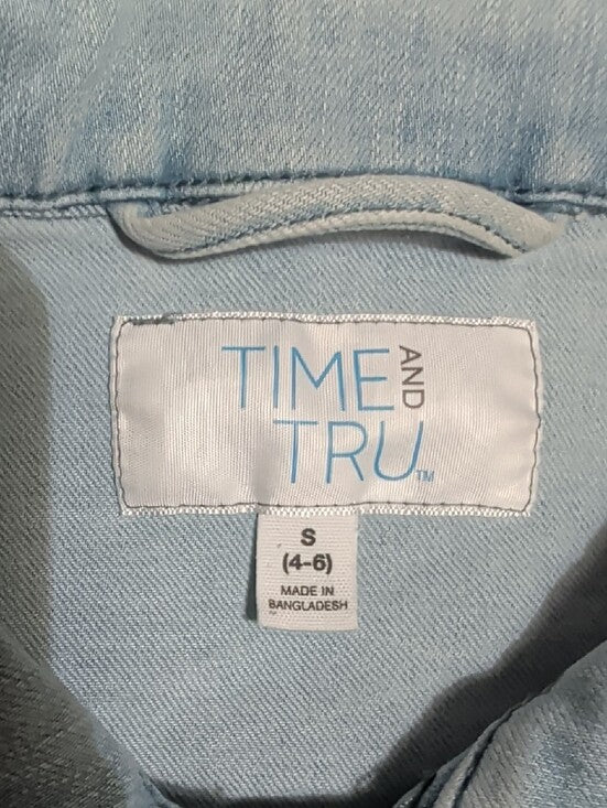 Time and Tru Light Wash Stretch Denim Jacket Women's Small