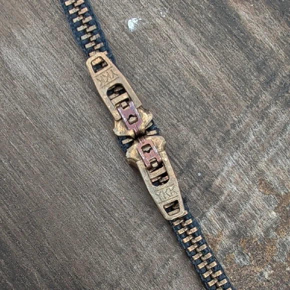 Stylish Zipper Bracelet in Blue and Gold