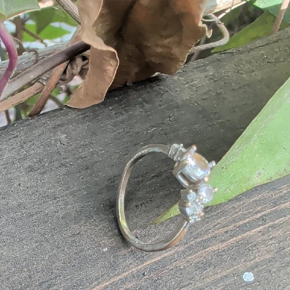 Dazzling Gold and Silver Women's Ring