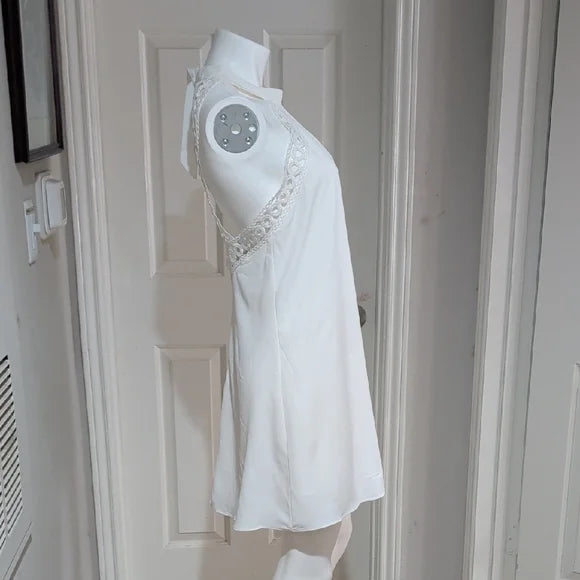 NWT Lulu's White Lace Halter Mini Dress M