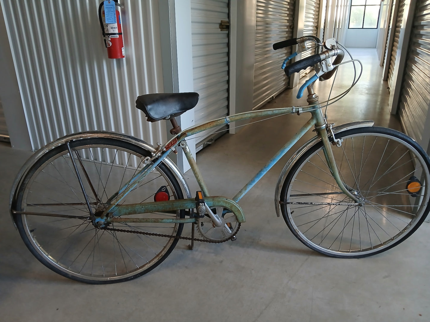 Vintage 1960s Schwinn bike