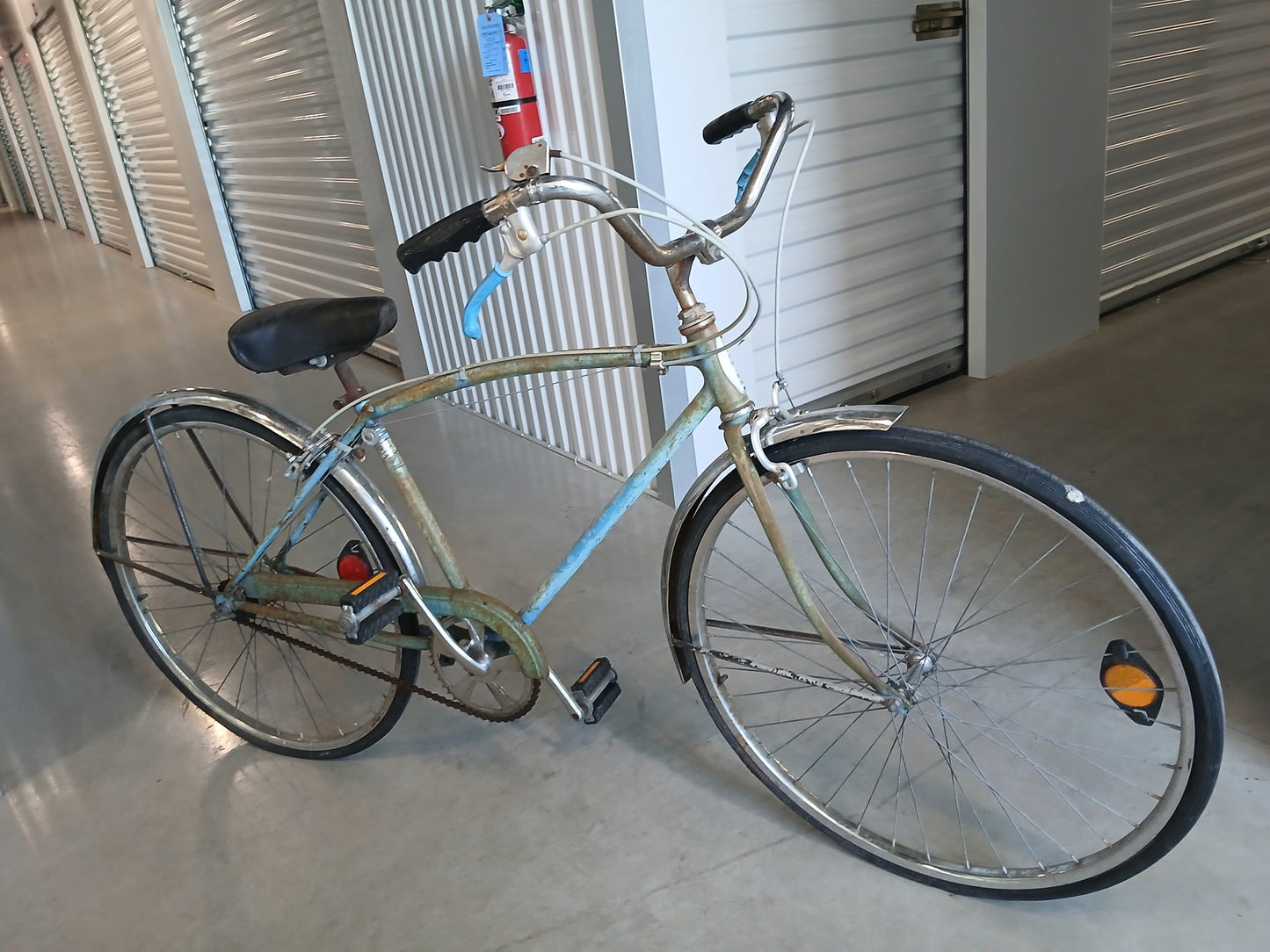 Vintage 1960s Schwinn bike