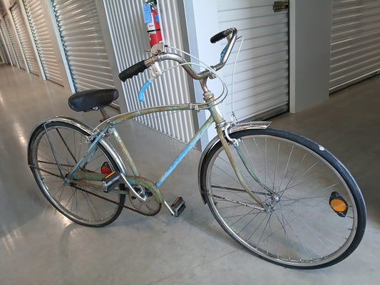 Vintage 1960s Schwinn bike
