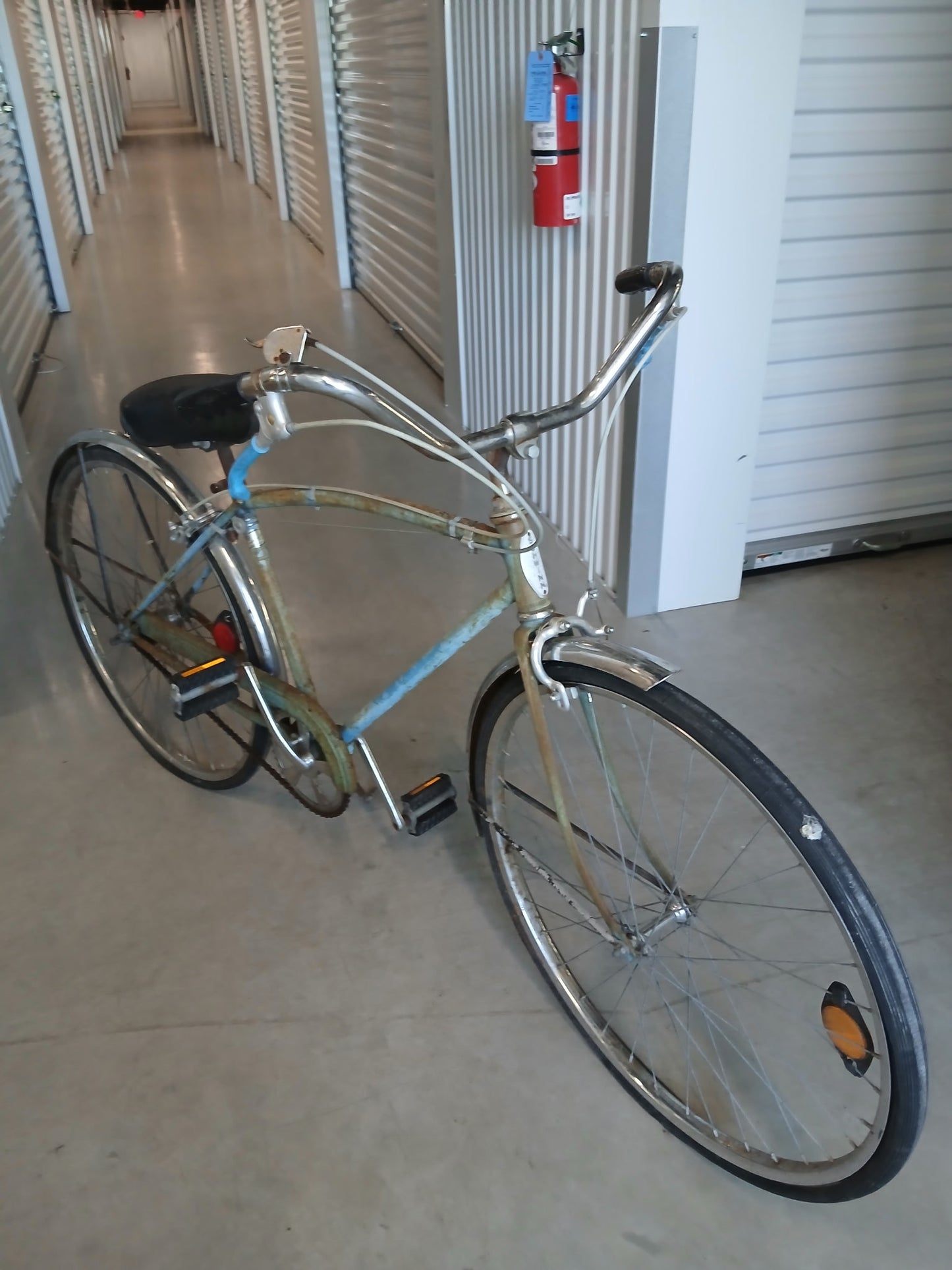 Vintage 1960s Schwinn bike
