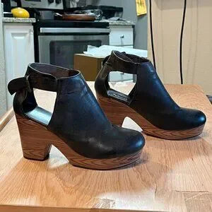 Natural Reflections Ancora Black Wedge Clog Ankle Boot size 7.5